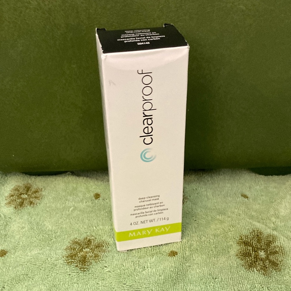 1 Mary Kay Clearproof deep cleaning Charcoal Mask tubes 4oz NIB Full size